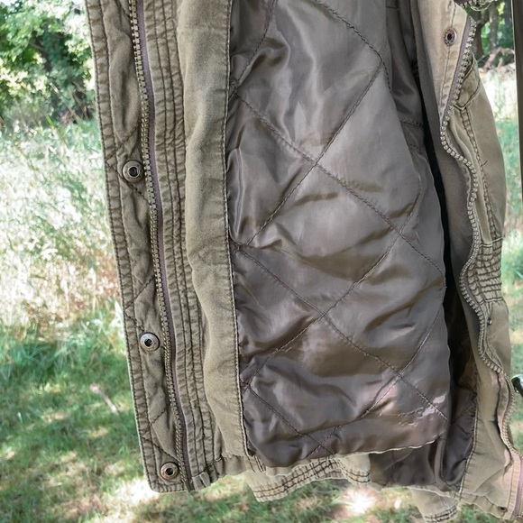 Sashimi: Utility style jacket with lots of details!  Ladies size S. - Picture 8 of 11